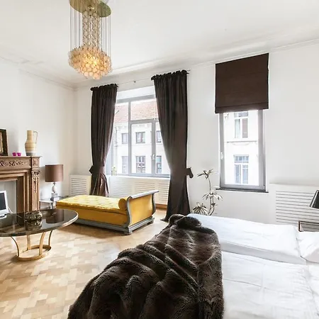 Quatre20cinq Bed and Breakfast 3*